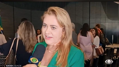 Deputada Simone concedendo entrevista a Band TV em Brasília (Foto: Divulgação)