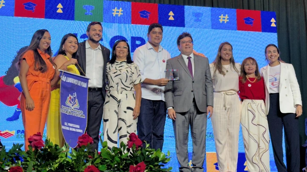 São Lourenço do Piauí sendo premiado