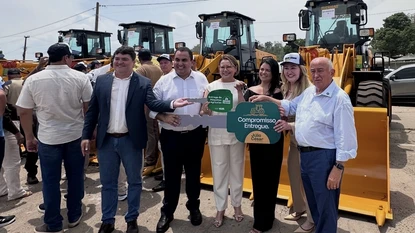 Entrega de máquinas do Promaq (Foto: Isabel Ribeiro)