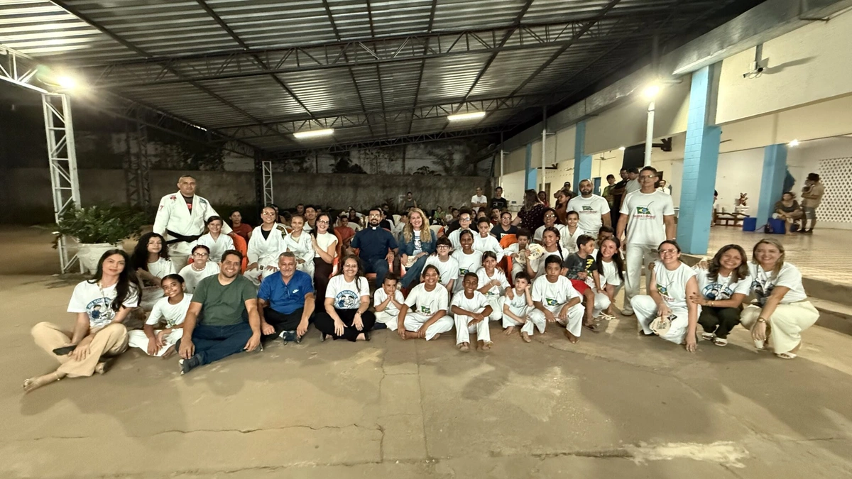 Entrega oficial de tatames, kimonos e instrumentos para o Projeto Jiu Solidário