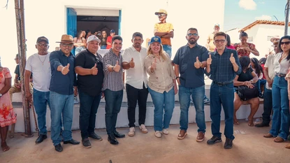 Inauguração praça no povoado Barra do Bonito, em Dom Inocêncio (Foto: Ascom Parlamentar)