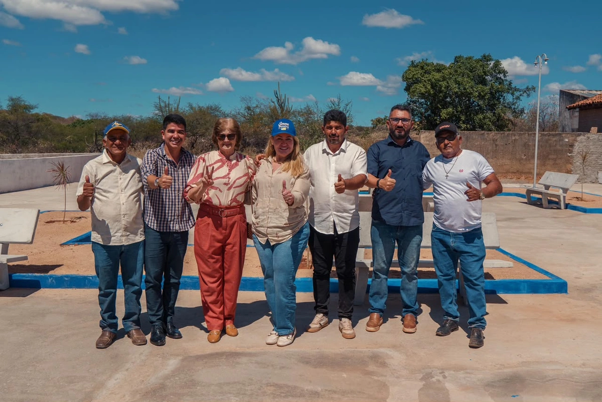 Inauguração praça no povoado Barra do Bonito, em Dom Inocêncio