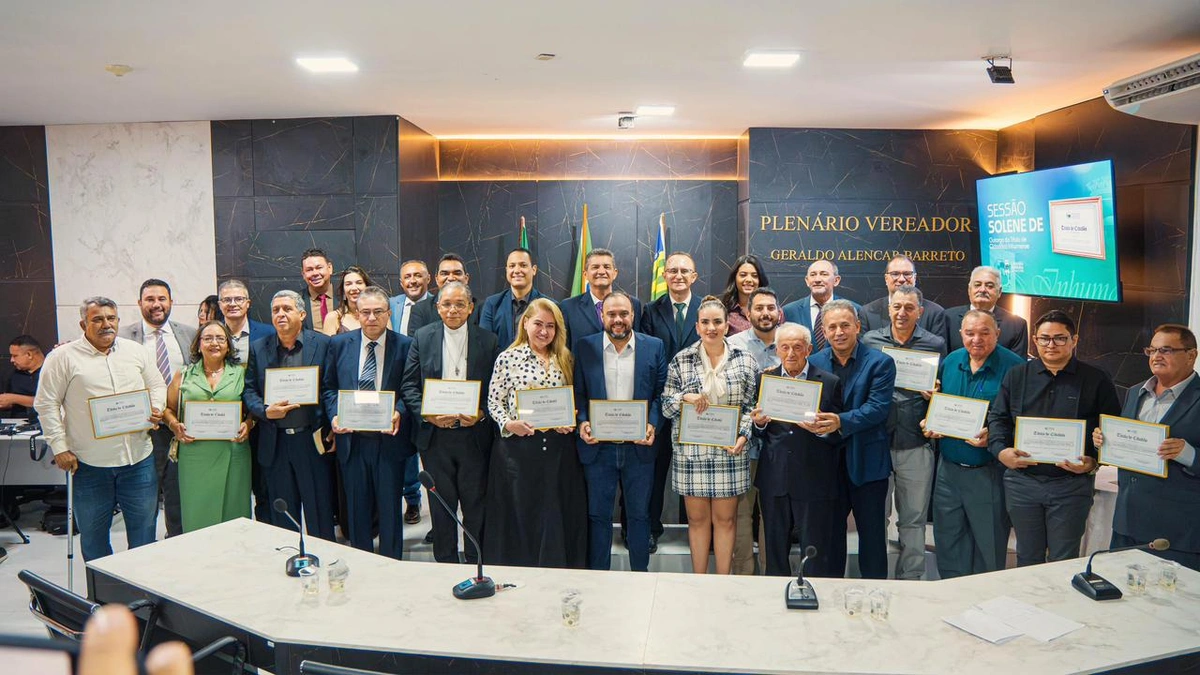 Simone Pereira recebe Título de Cidadã Inhumense