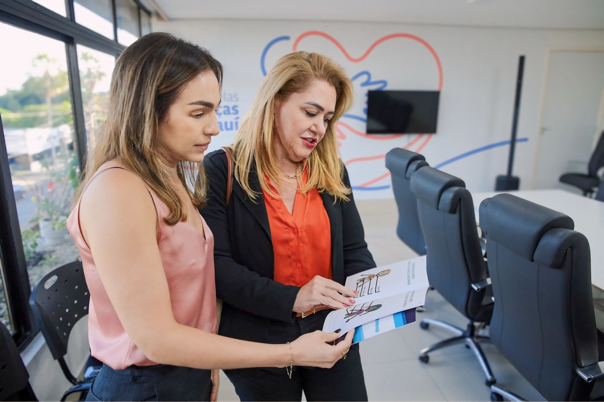 Reunião com a coordenadora do Pacto pelas Crianças do Piauí